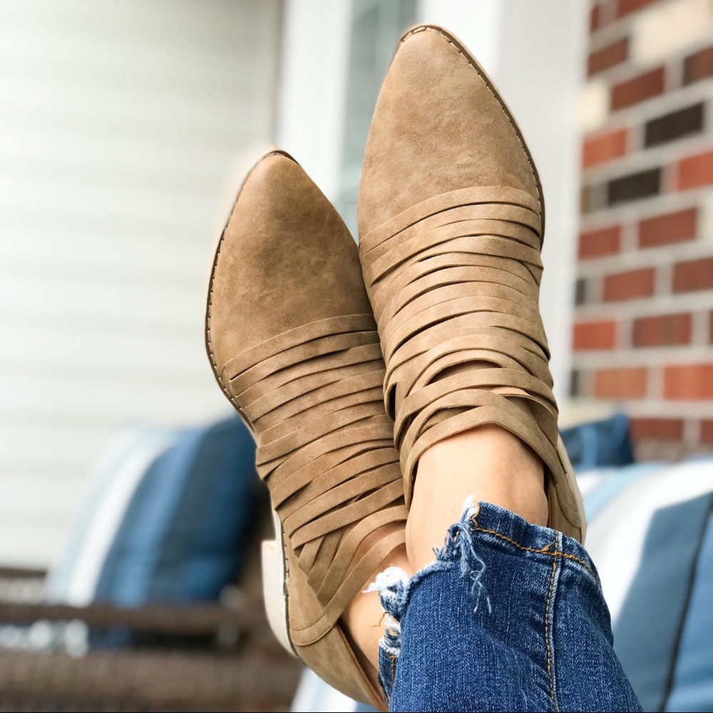 1 LEFT! 5⭐️ /FREE SOUL/ Rated Boho Ankle Booties - Picture 2 of 8